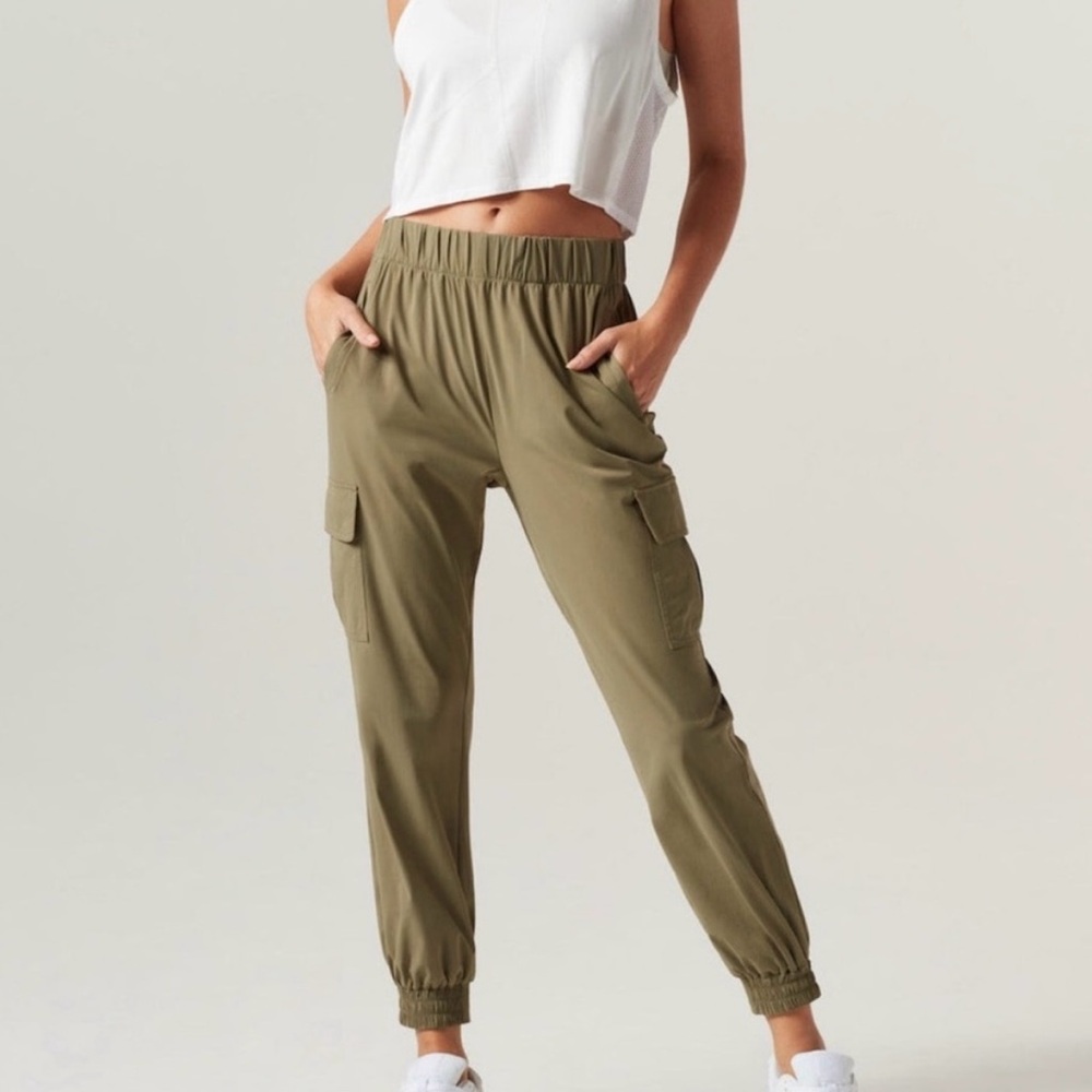 Blanc Noir Women’s Mastermind Cargo Joggers